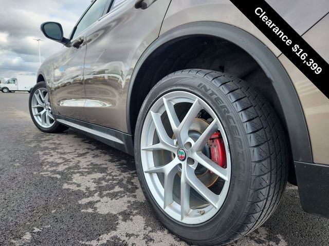Used 2019 Alfa Romeo Stelvio Ti Lusso w/ Quick Order Package 22X Lusso image 15