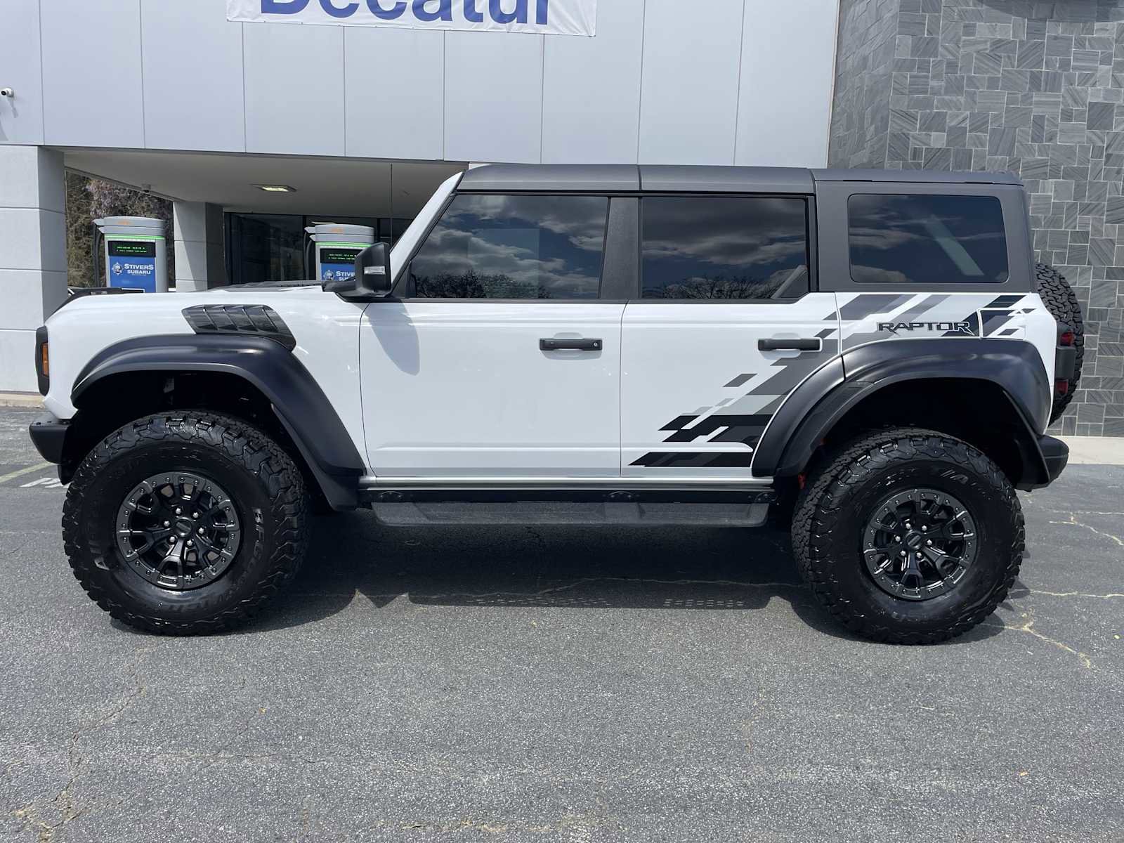 Used 2023 Ford Bronco Raptor video 2