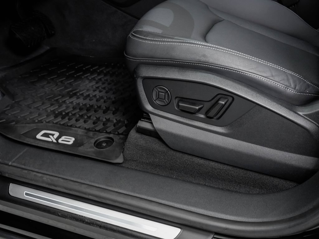 Certified 2024 Audi Q8 Premium Plus w/ Premium Plus Package AWD/4WD image 10