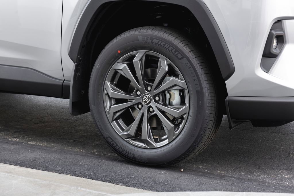 New 2025 Toyota RAV4 XLE image 4