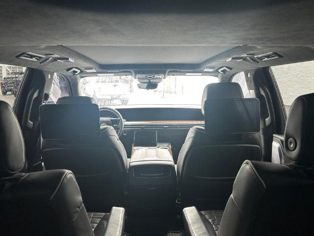 Used 2026 Cadillac Escalade ESV Platinum Sport w/ LPO, ONYX Package AWD/4WD image 20