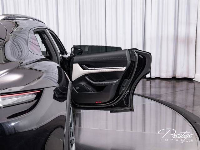Used 2023 Porsche Taycan Cross Turismo AWD/4WD image 42