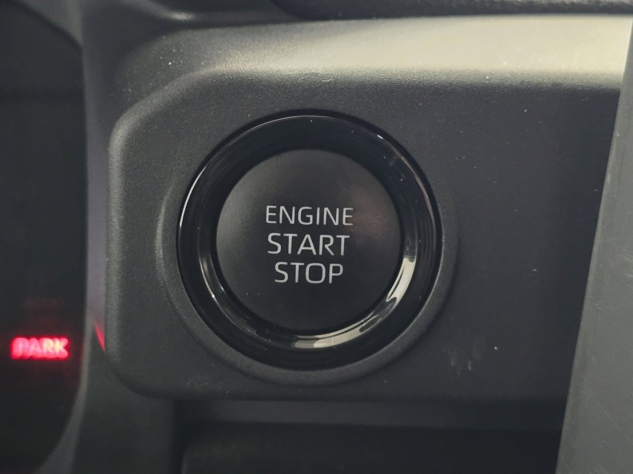 Certified 2024 Toyota Tacoma SR AWD/4WD image 30