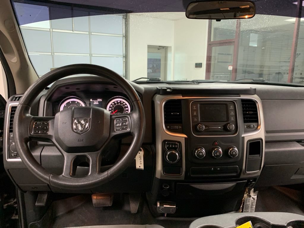 Used 2017 RAM 1500 Classic SLT RWD image 8