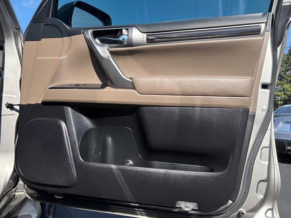 Used 2022 Lexus GX 460 Premium image 26