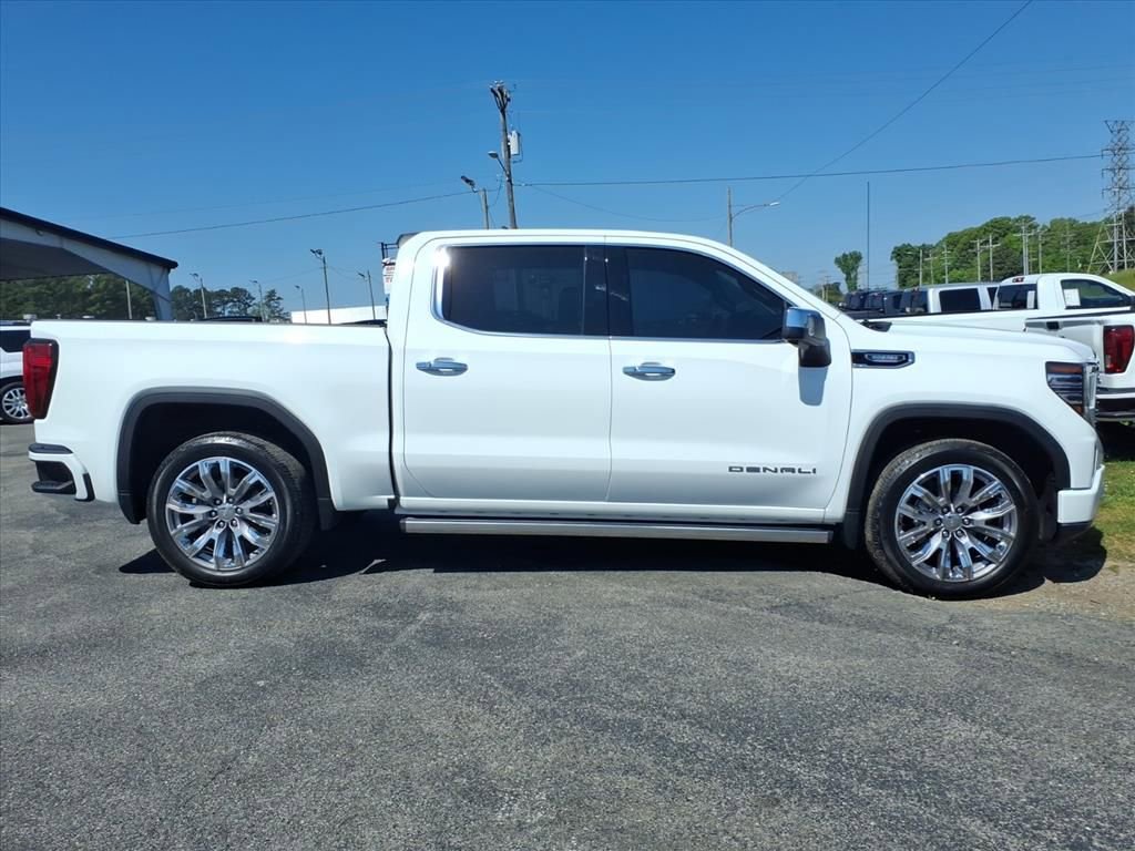 Used 2023 GMC Sierra 1500 Denali w/ Denali Reserve Package AWD/4WD image 8