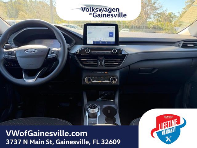 Used 2025 Ford Escape Active image 13