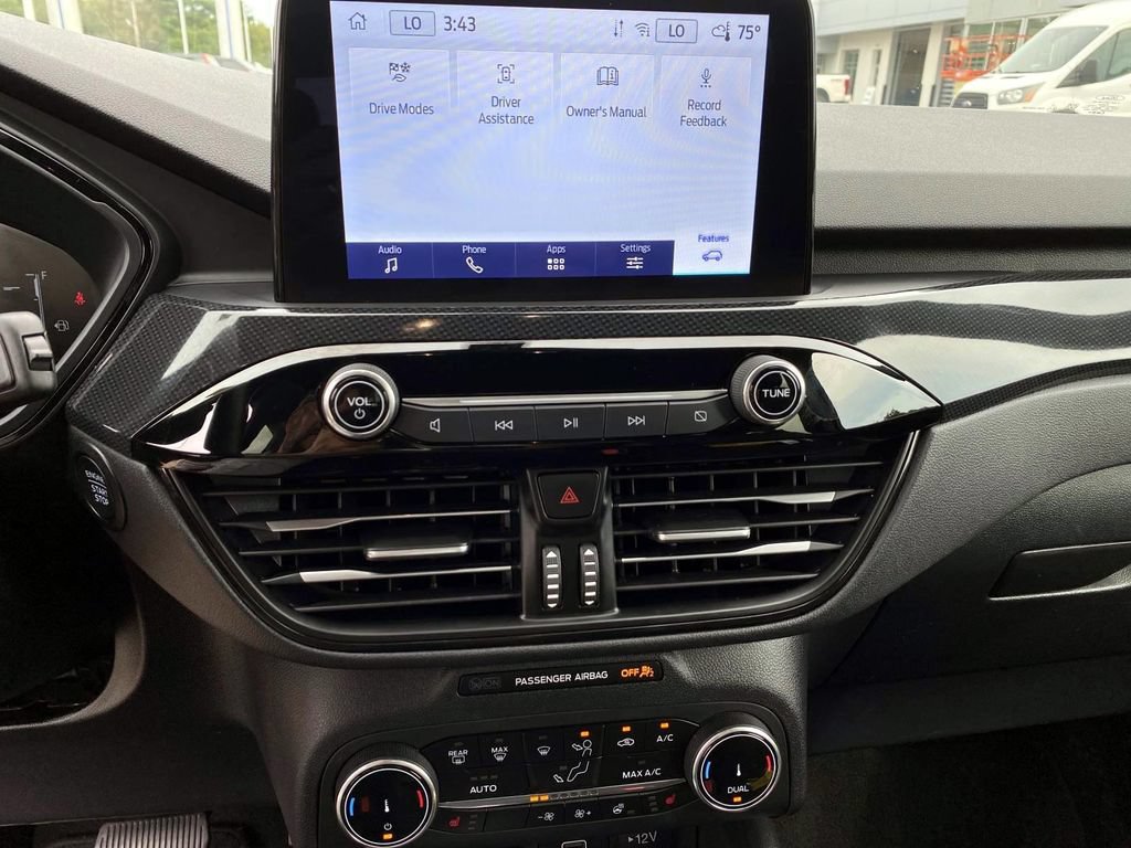 Used 2025 Ford Escape ST-Line Select AWD/4WD image 14
