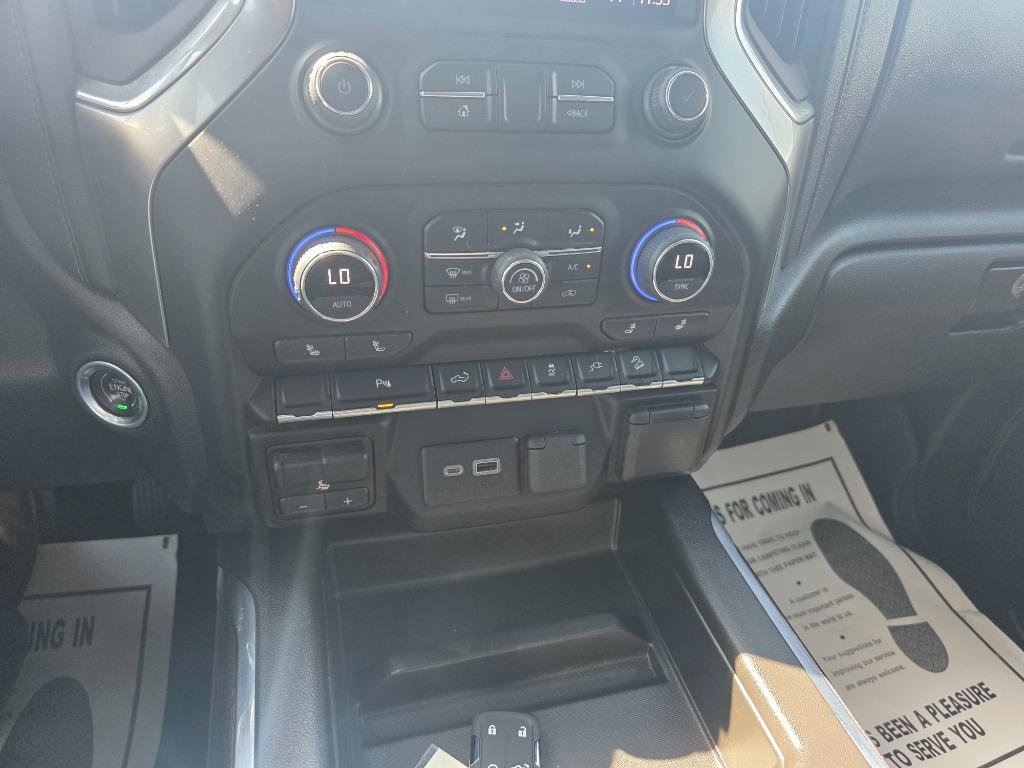 Used 2022 Chevrolet Silverado 1500 LT Trail Boss w/ Convenience Package II AWD/4WD image 18