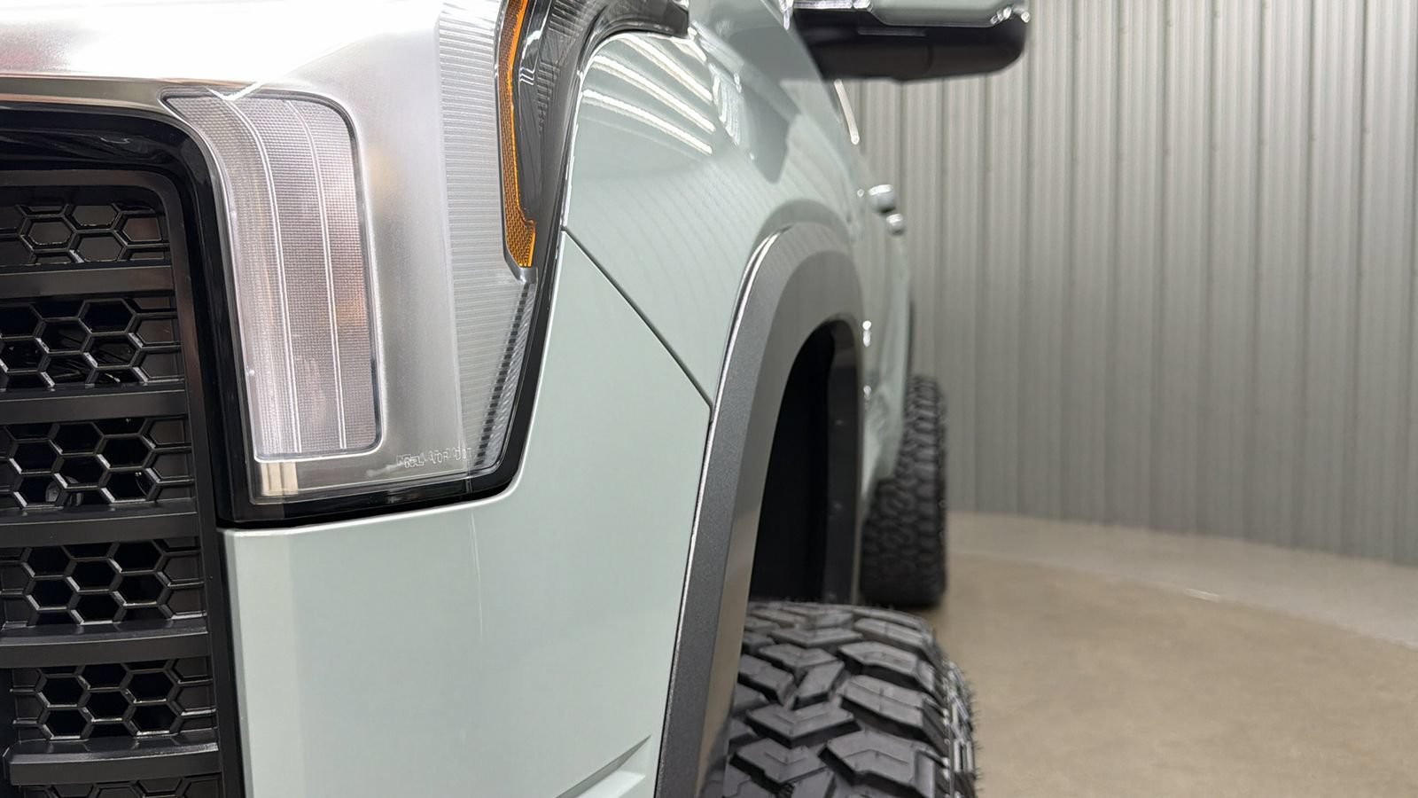 Used 2026 Toyota Tundra Limited AWD/4WD image 13