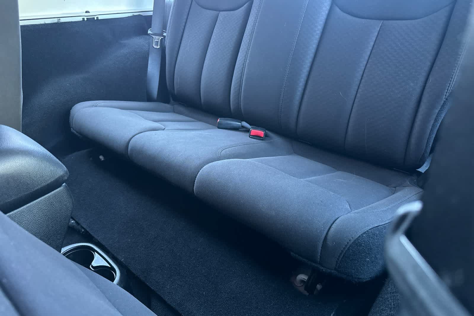 Used 2016 Jeep Wrangler Sport w/ Connectivity Group AWD/4WD image 4
