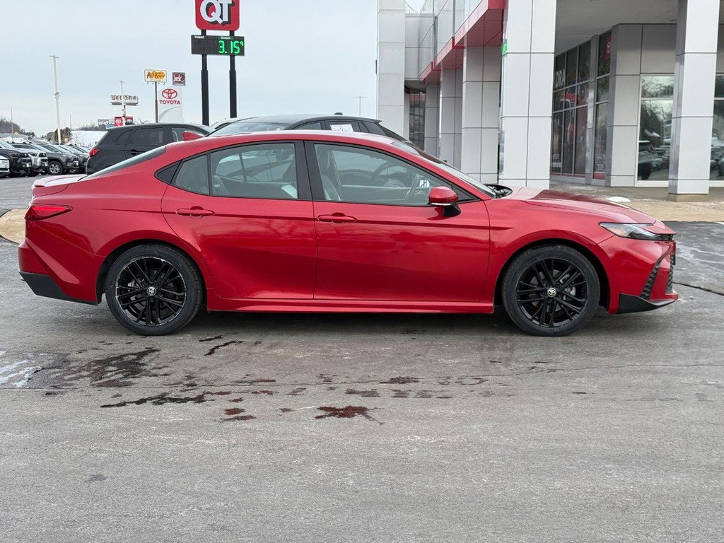 Certified 2025 Toyota Camry SE image 2