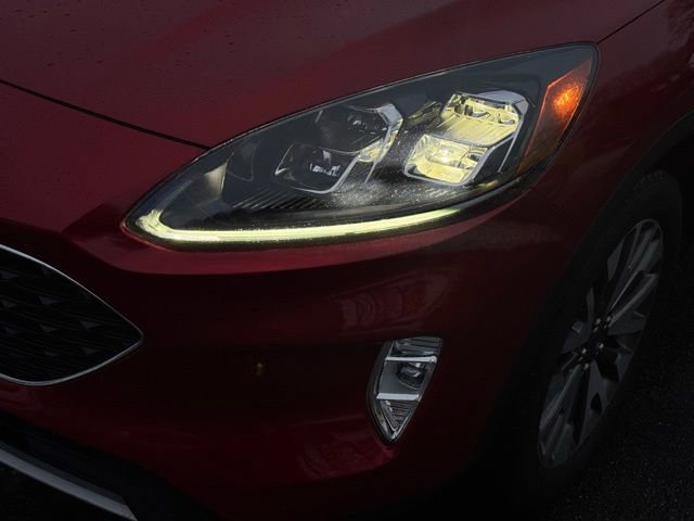 Used 2022 Ford Escape Titanium w/ Class II Trailer Tow Package image 7