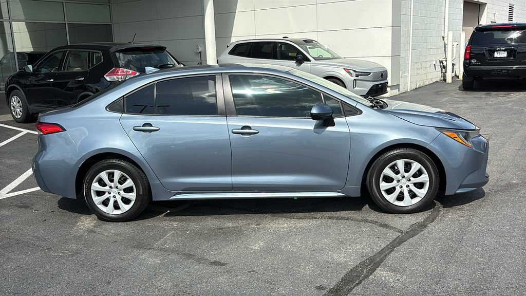 Used 2024 Toyota Corolla LE FWD image 27