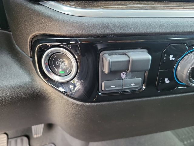 Certified 2025 Chevrolet Silverado 3500 LT w/ Safety Package AWD/4WD image 37