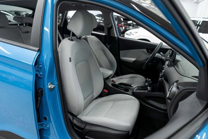 Used 2023 Hyundai Kona SEL image 10