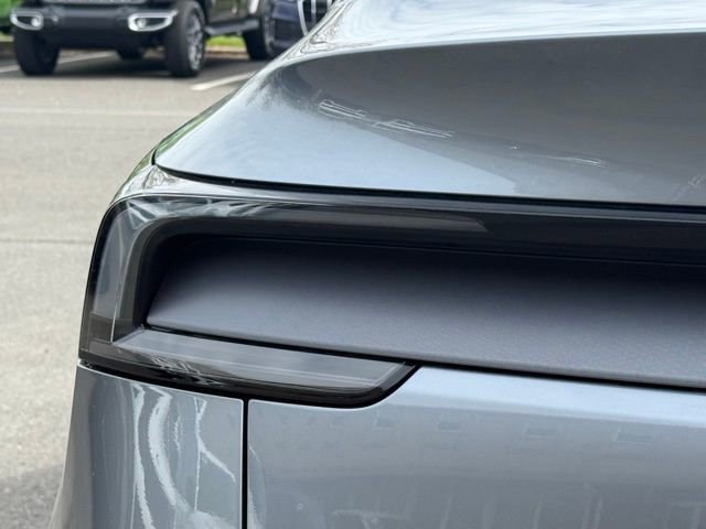 Used 2026 Tesla Model Y Long Range AWD/4WD image 15
