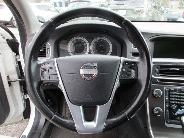 Used 2013 Volvo S60 T5 image 18