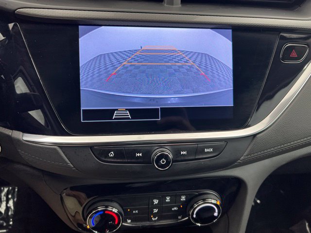 Used 2022 Buick Encore GX Preferred w/ Cold Weather Comfort Package FWD image 17