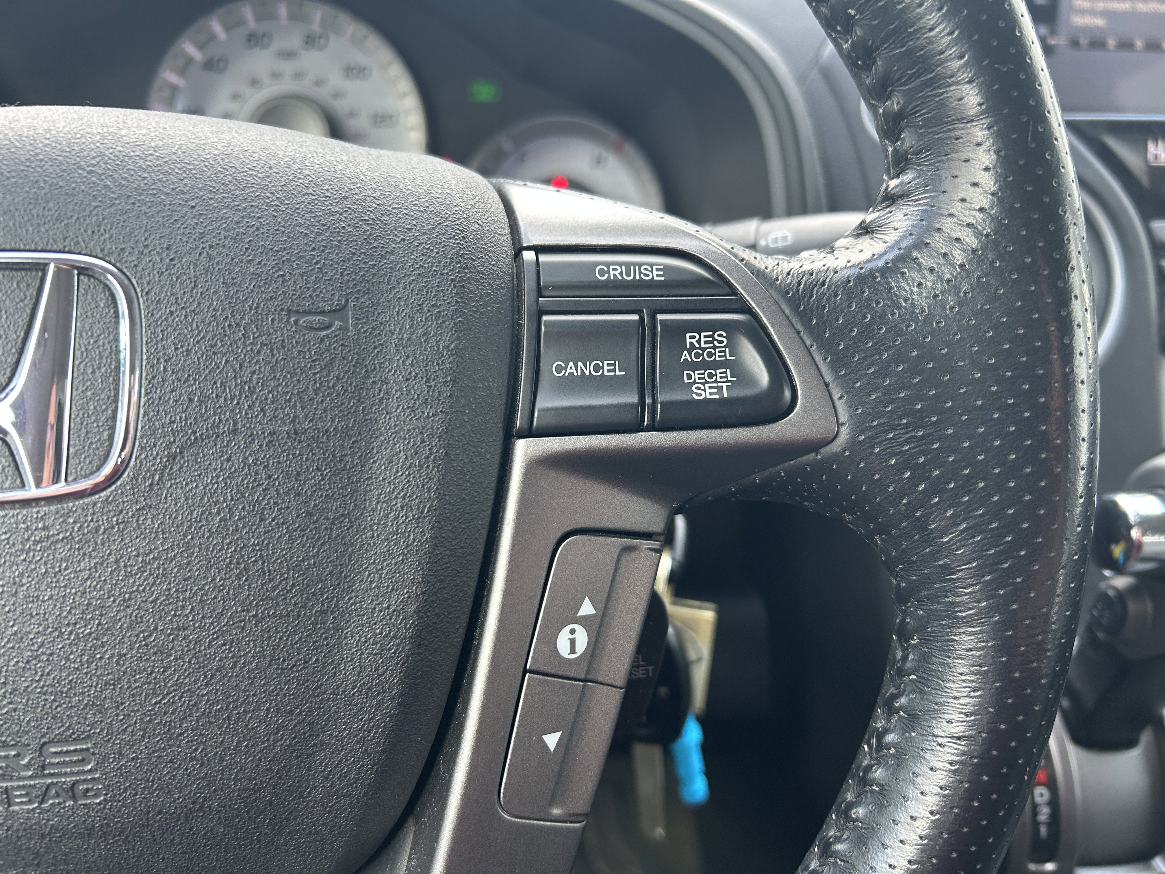 Used 2015 Honda Pilot Touring image 17