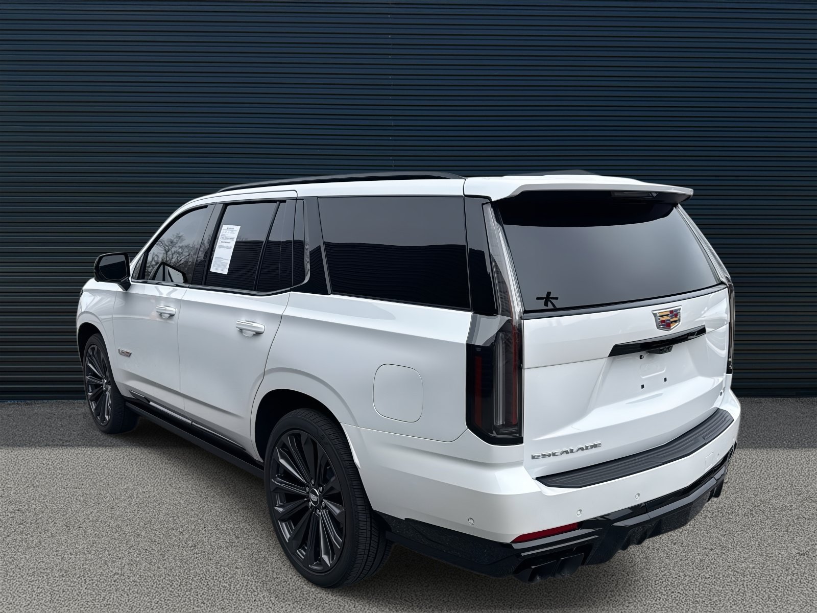Used 2025 Cadillac Escalade V AWD/4WD image 3
