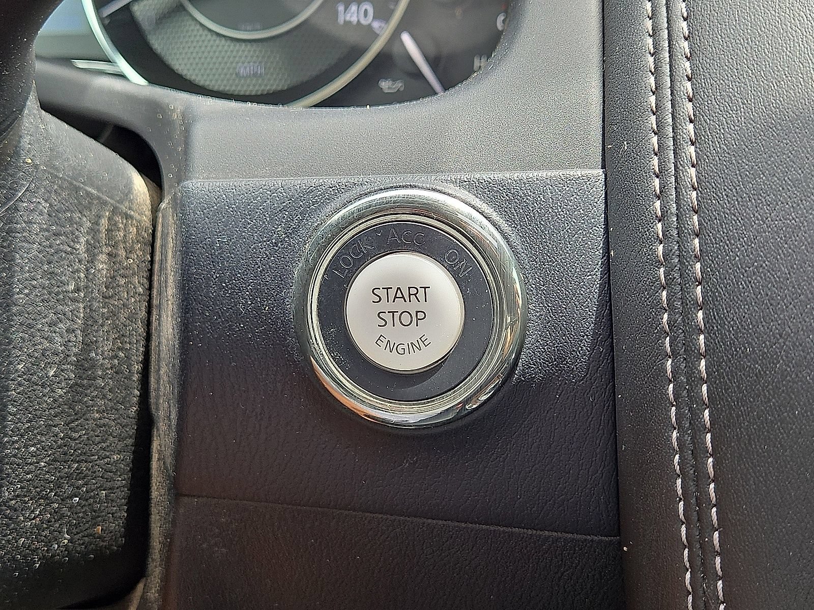 Used 2019 Nissan Armada Platinum w/ Captain's Chairs Package RWD image 33