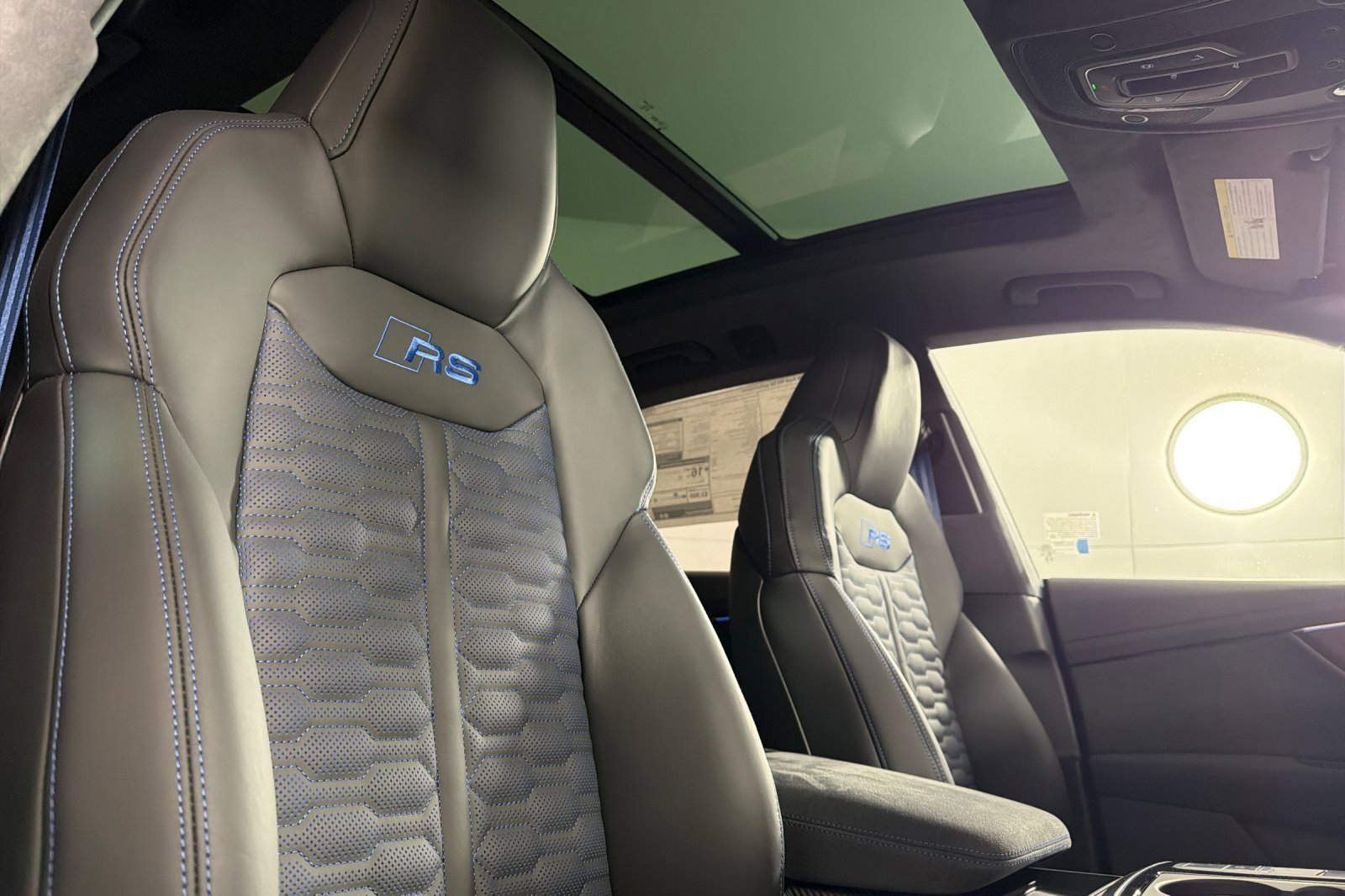 New 2026 Audi RS Q8 performance image 16