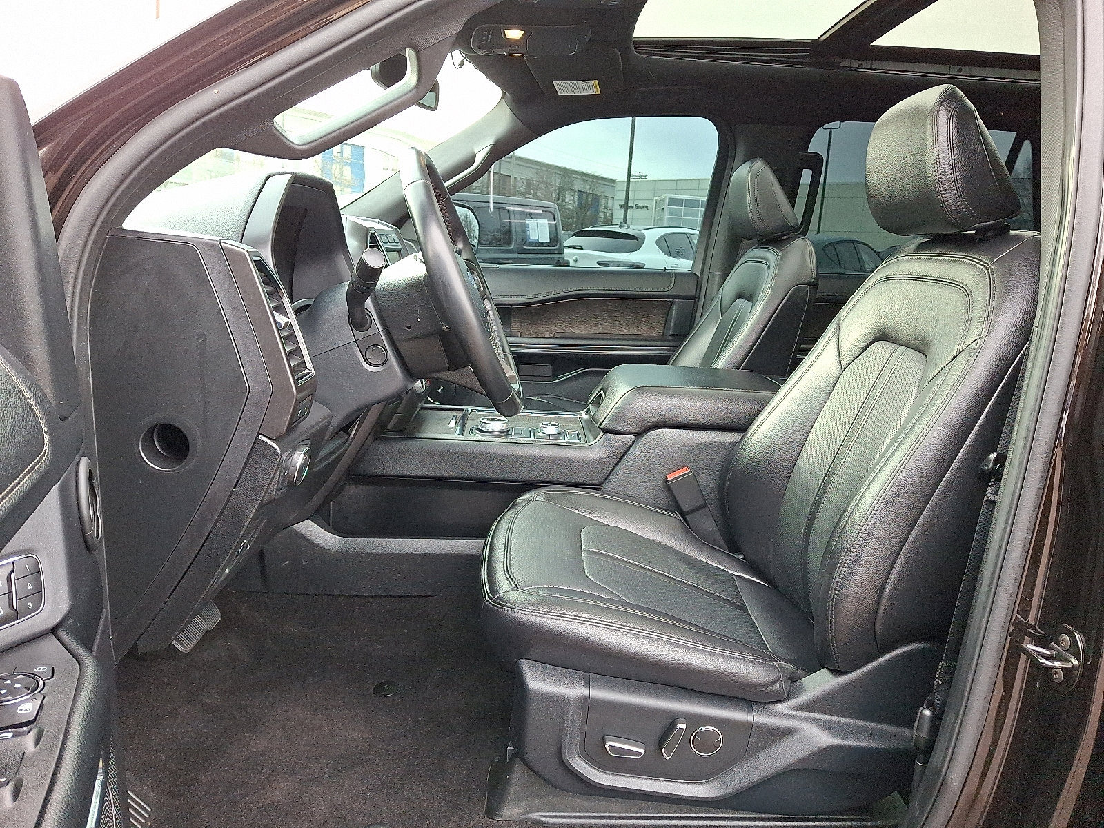 Used 2021 Ford Expedition Max Limited image 14