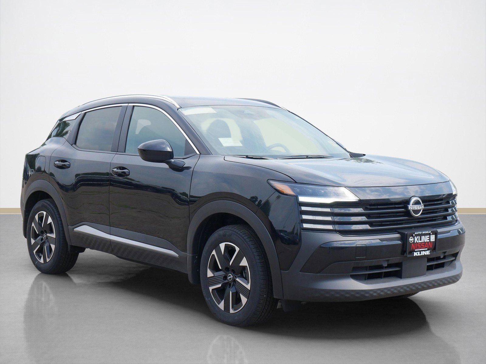 New 2025 Nissan Kicks SV w/ SV Premium Package