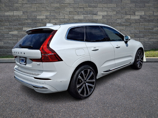 Used 2023 Volvo XC60 T8 Ultimate AWD/4WD image 6