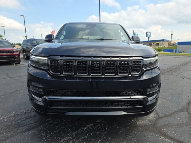Used 2025 Jeep Grand Wagoneer L Series II Obsidian w/ Quick Order Packagew 28T AWD/4WD image 11