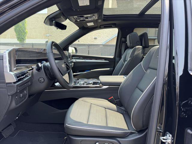 Used 2026 Cadillac Escalade Luxury w/ Touring Package AWD/4WD image 21