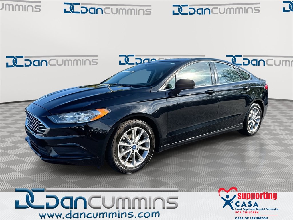 Used 2017 Ford Fusion SE w/ Fusion SE Technology Package