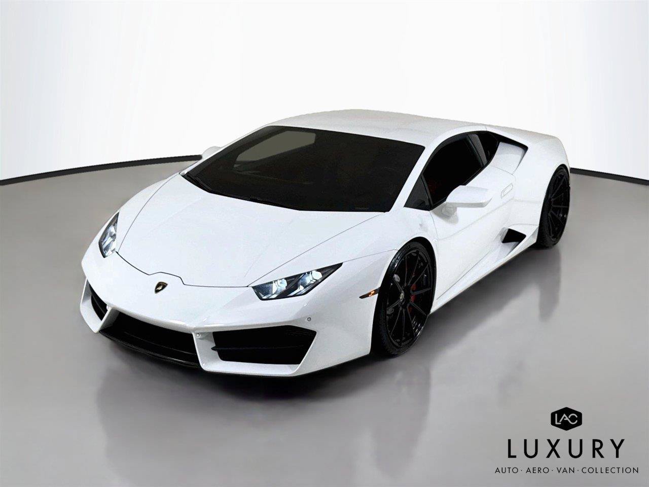 Used 2017 Lamborghini Huracan LP 580-2 RWD image 3