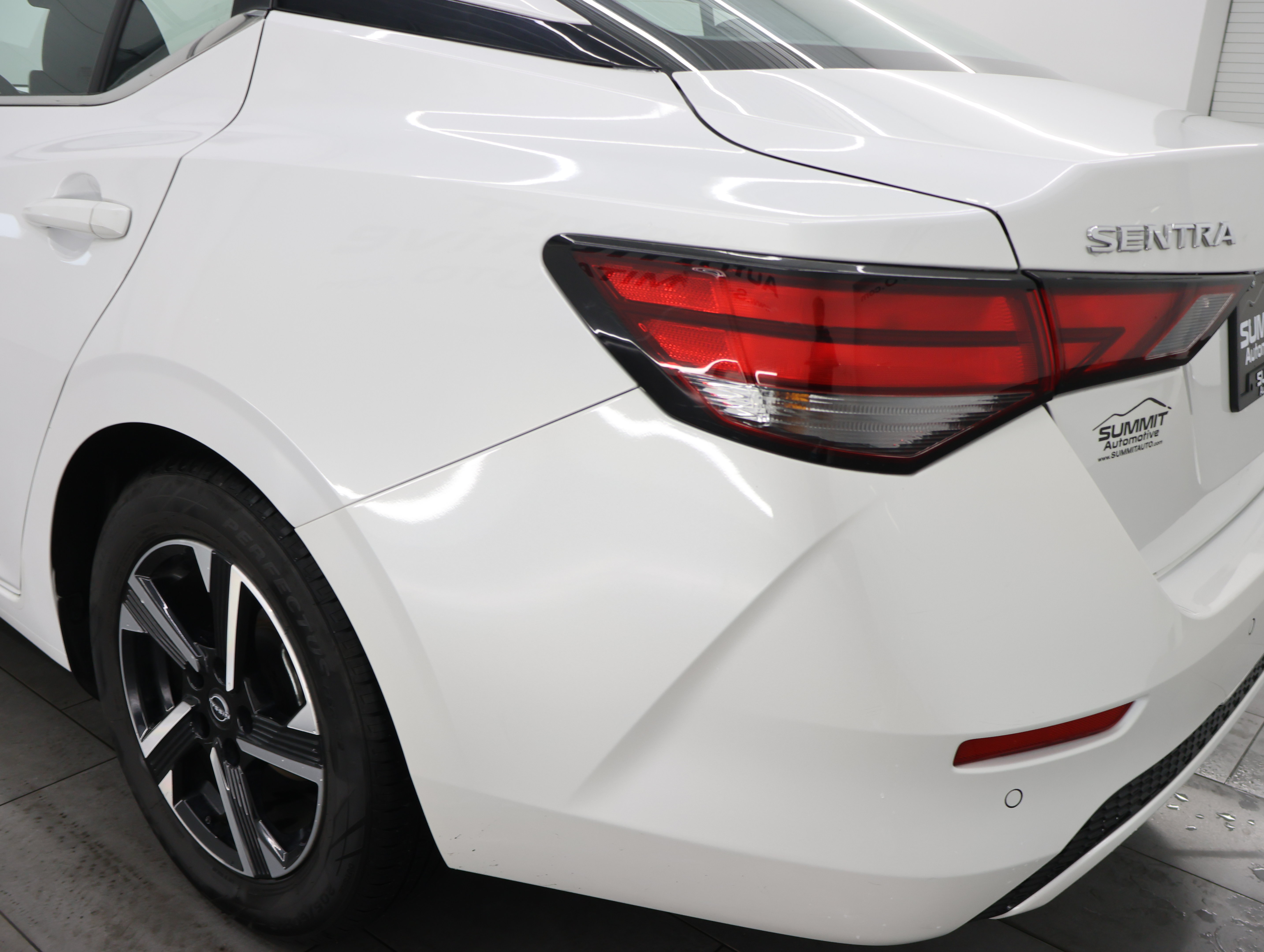 Used 2024 Nissan Sentra SV FWD image 30
