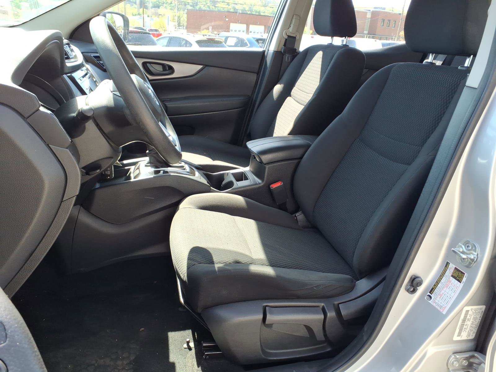 Used 2018 Nissan Rogue Sport S w/ S Appearance Package AWD/4WD image 8