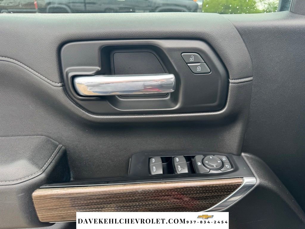 Used 2019 Chevrolet Silverado 1500 LT Trail Boss AWD/4WD image 11