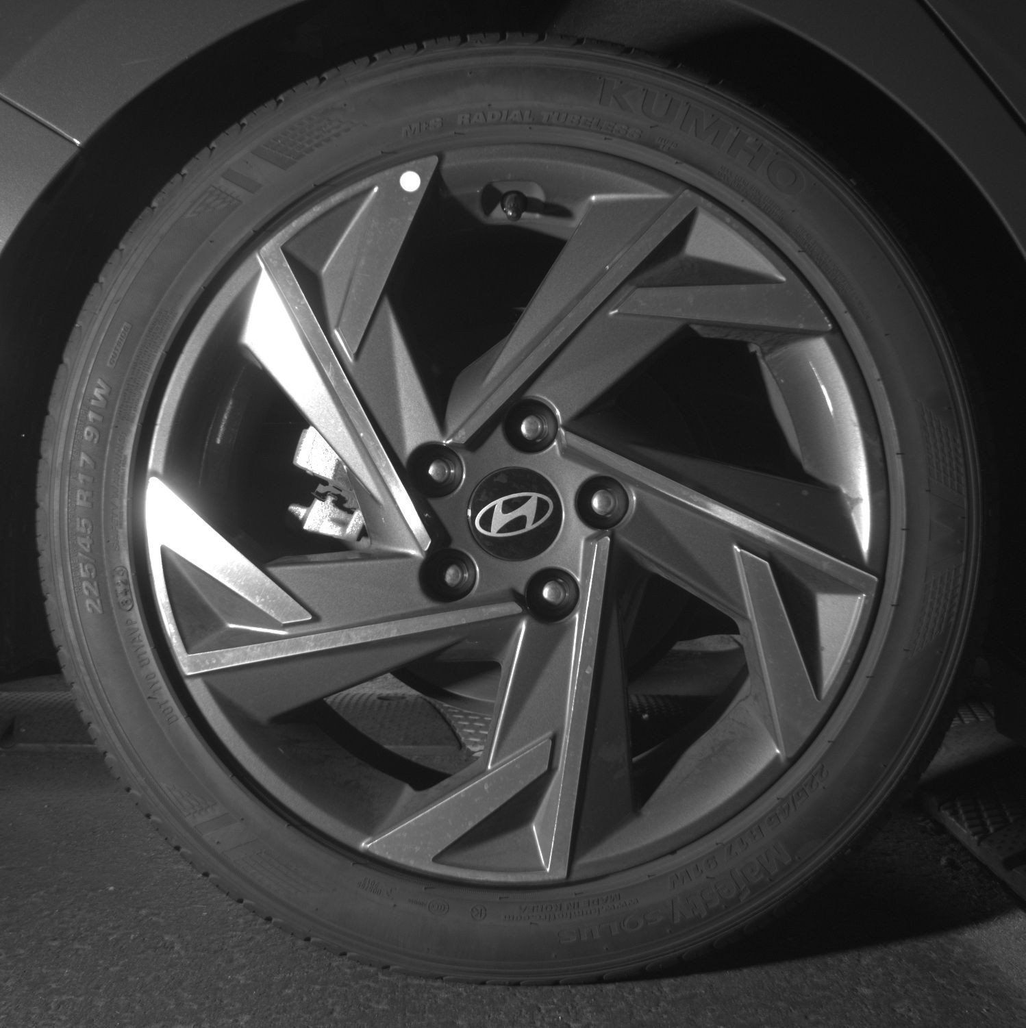 Used 2025 Hyundai Elantra Limited FWD image 18