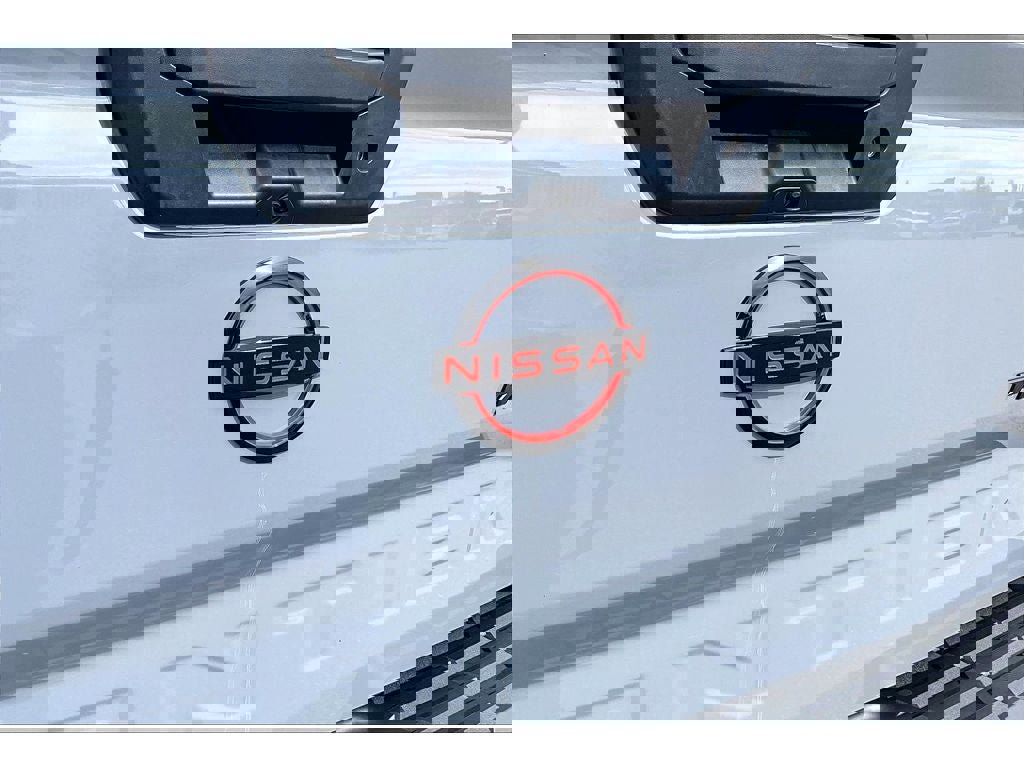 Used 2024 Nissan Frontier PRO-4X w/ Pro Premium Package AWD/4WD image 35