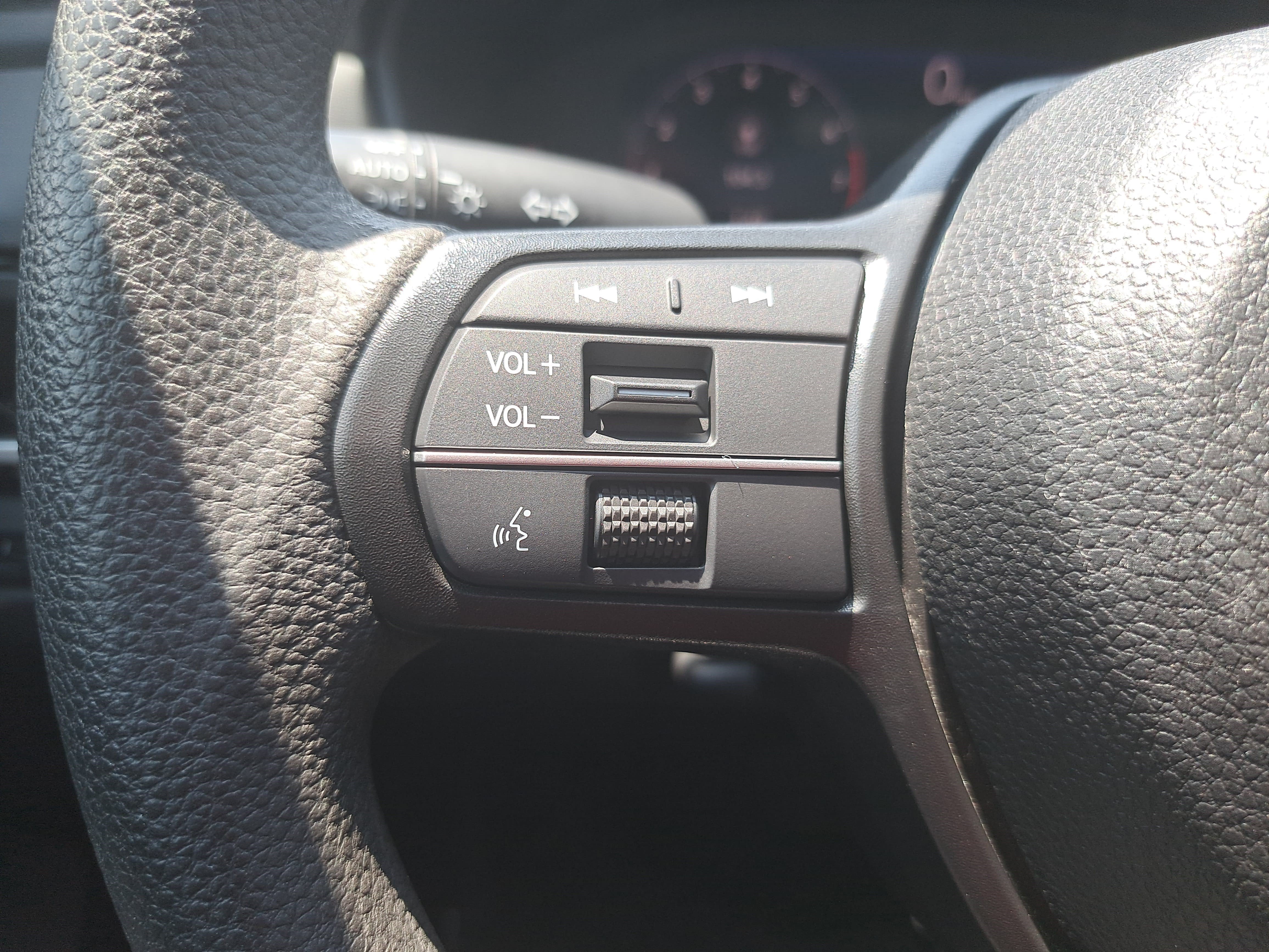 Used 2024 Honda Accord EX image 16
