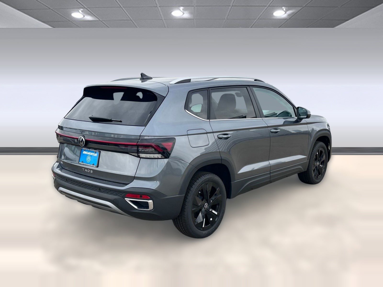 New 2026 Volkswagen Taos SE image 8