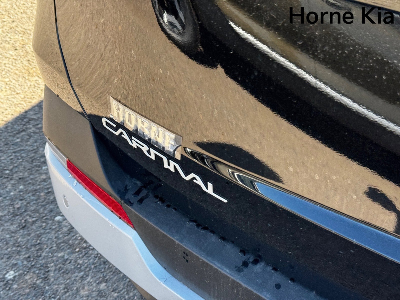 New 2026 Kia Carnival EX image 9