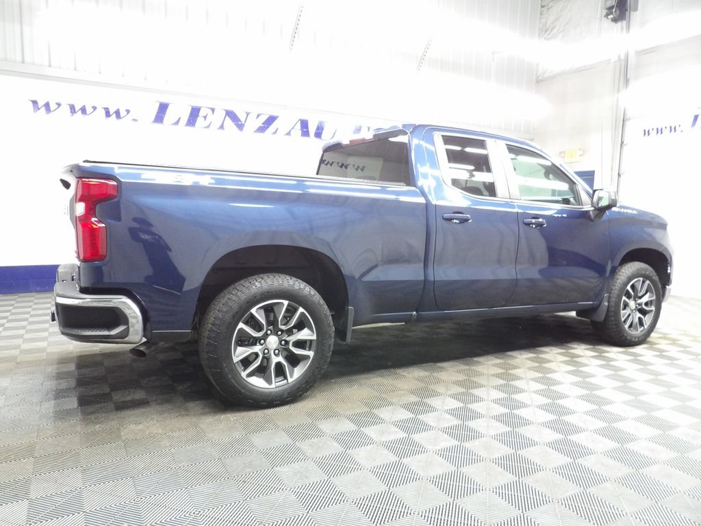 Used 2022 Chevrolet Silverado 1500 LT AWD/4WD image 6
