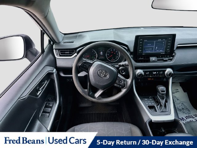 Used 2022 Toyota RAV4 XLE AWD/4WD image 27