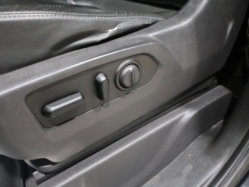 Used 2020 Chevrolet Silverado 3500 LTZ w/ LTZ Premium Package image 12