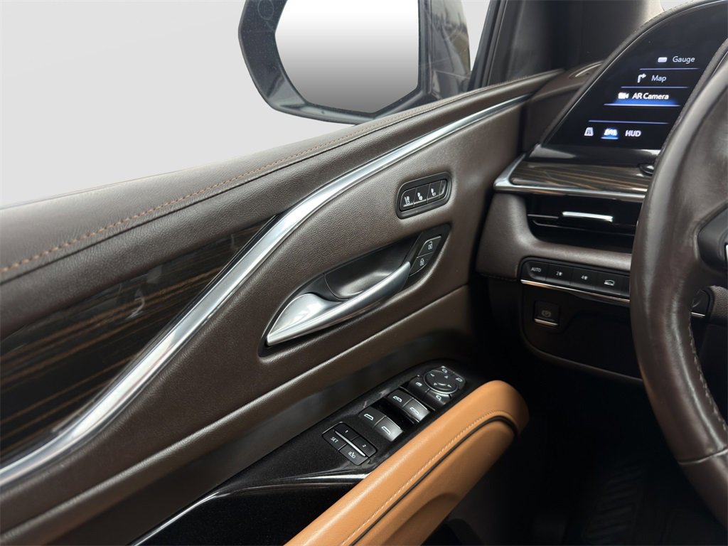 Used 2023 Cadillac Escalade ESV Premium Luxury image 25