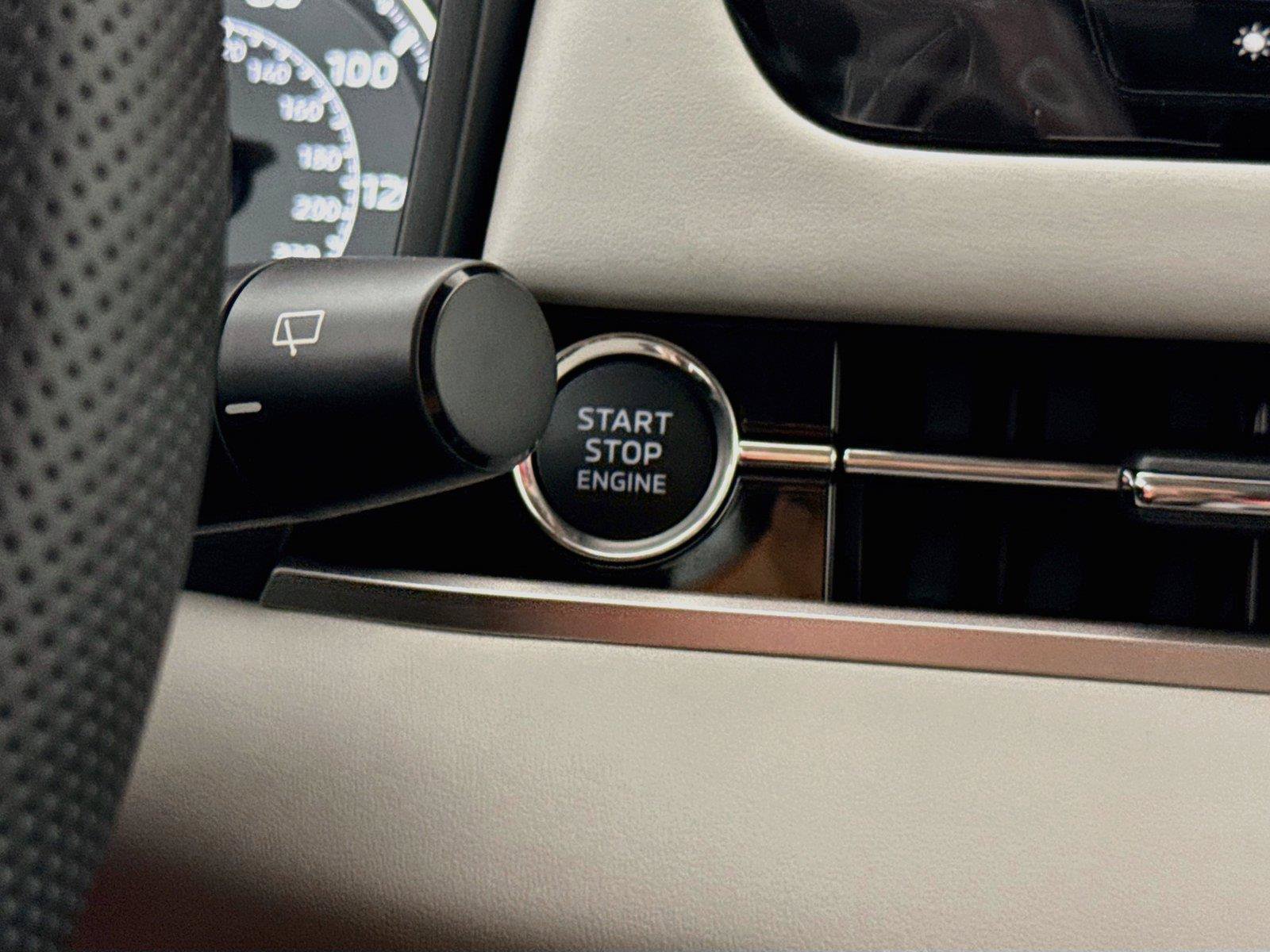 New 2026 Mitsubishi Outlander SE AWD/4WD image 18