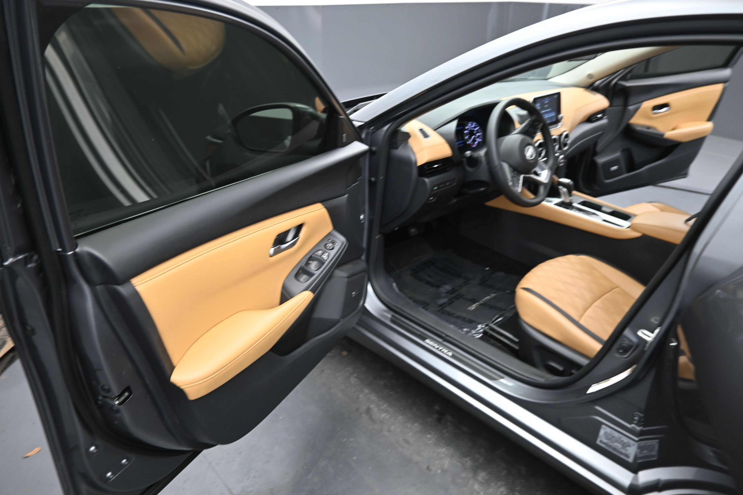 Certified 2024 Nissan Sentra SV w/ SV Premium Package FWD image 14