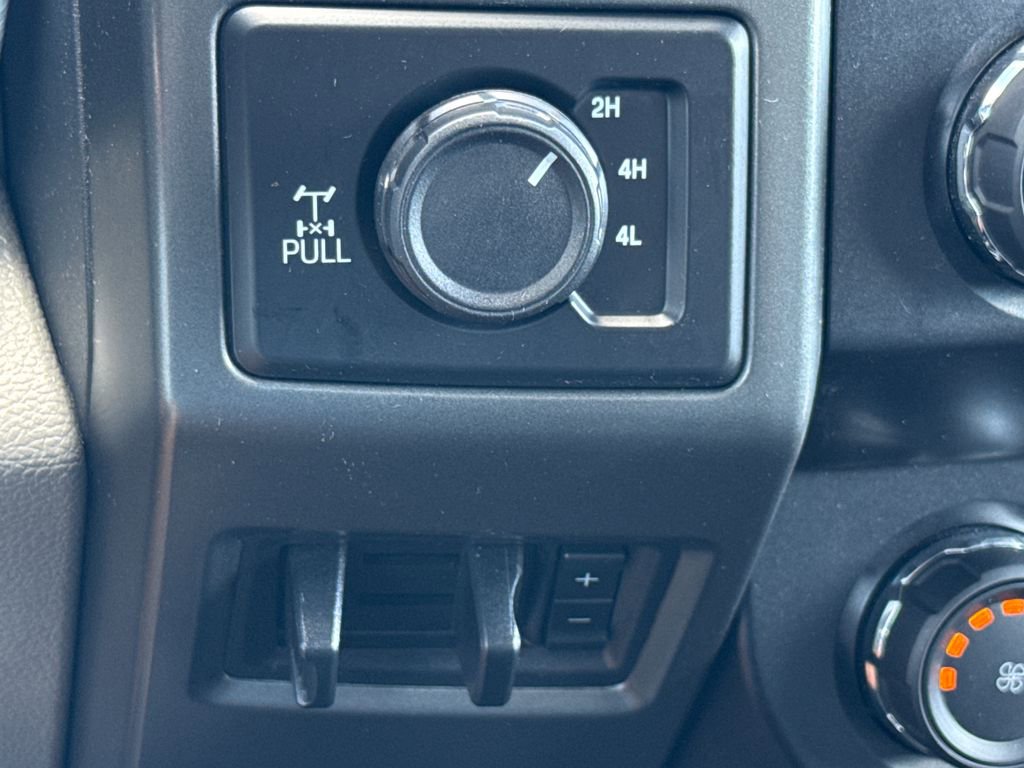 Certified 2022 Ford F250 XLT w/ Black Appearance Package image 22