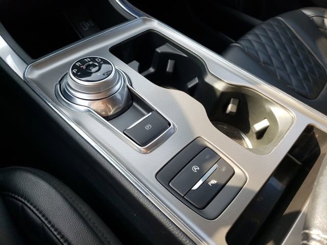 Used 2024 Ford Edge Titanium image 27